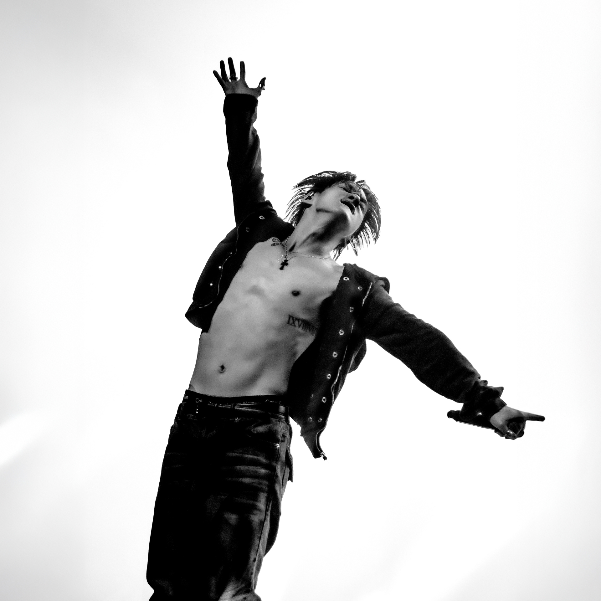 Waybetter · Arms open B&W — Global Warming Tour 2026 Goiânia