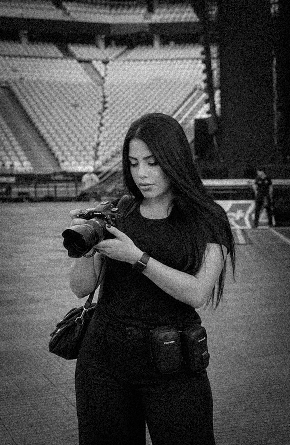 Tatiane Soares at work